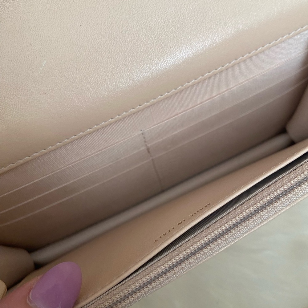 Chanel 19 WOC Wallet on Chain - Picture 12 of 16
